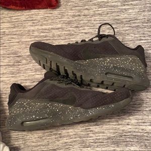 Men’s Nike Tennis Shoes